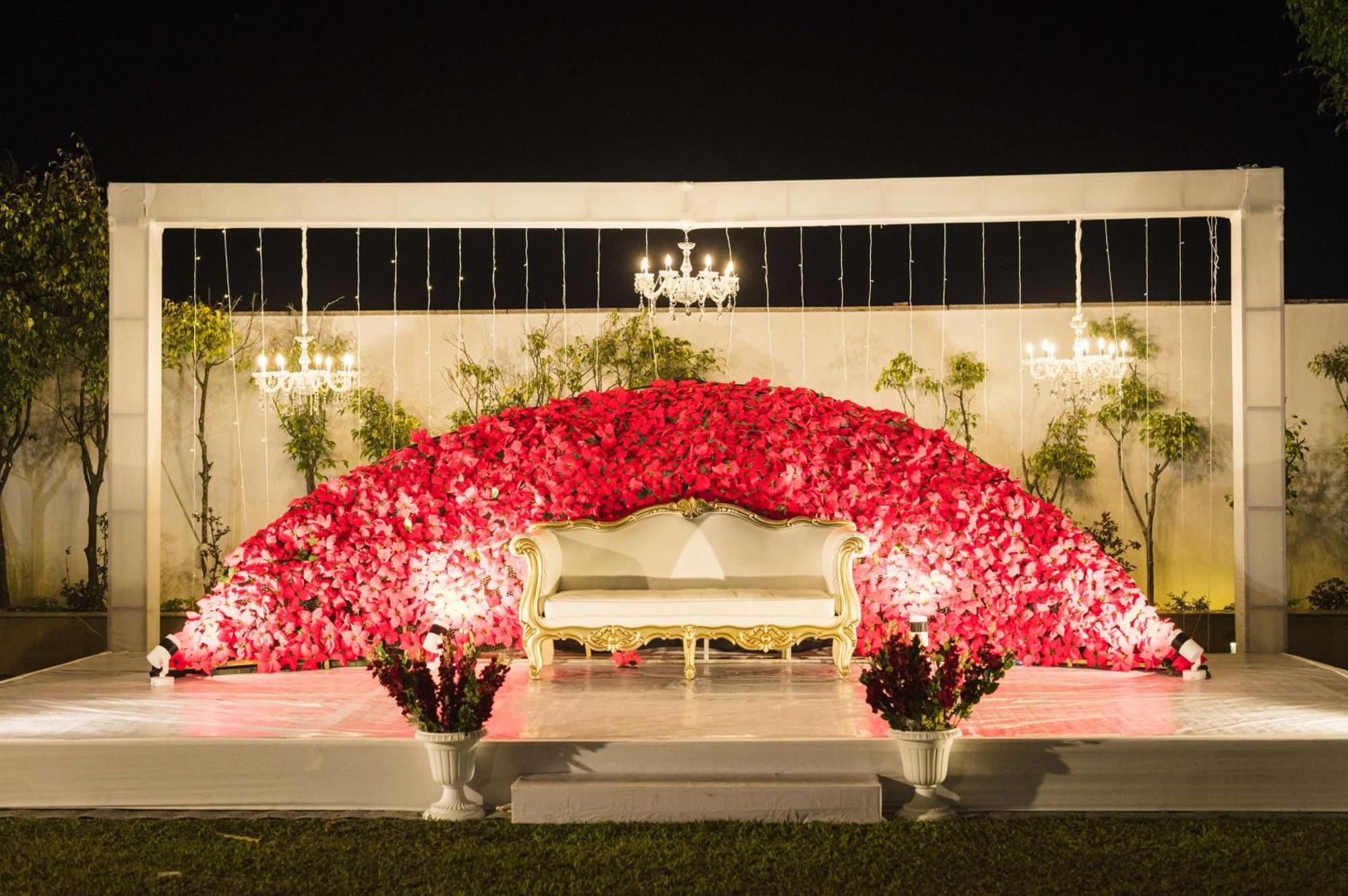 Radisson Blu Hotel Guwahati Zewnętrze zdjęcie A wedding stage in India